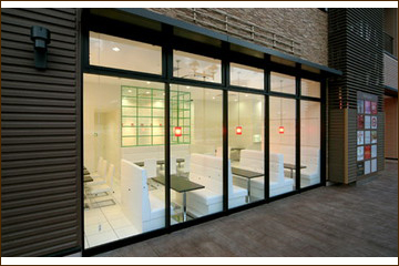 もちっとカフェ施工事例（現フィレオ博多）店舗デザイン